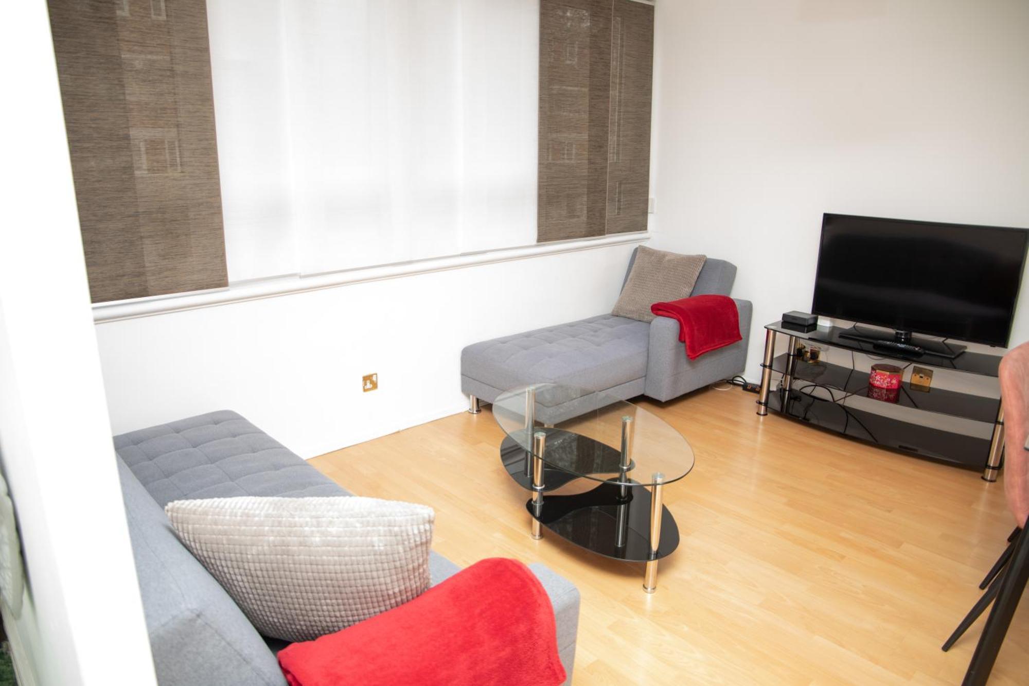 Bright And Spacious One Bedroom Apparment, Free Parking London Exterior foto