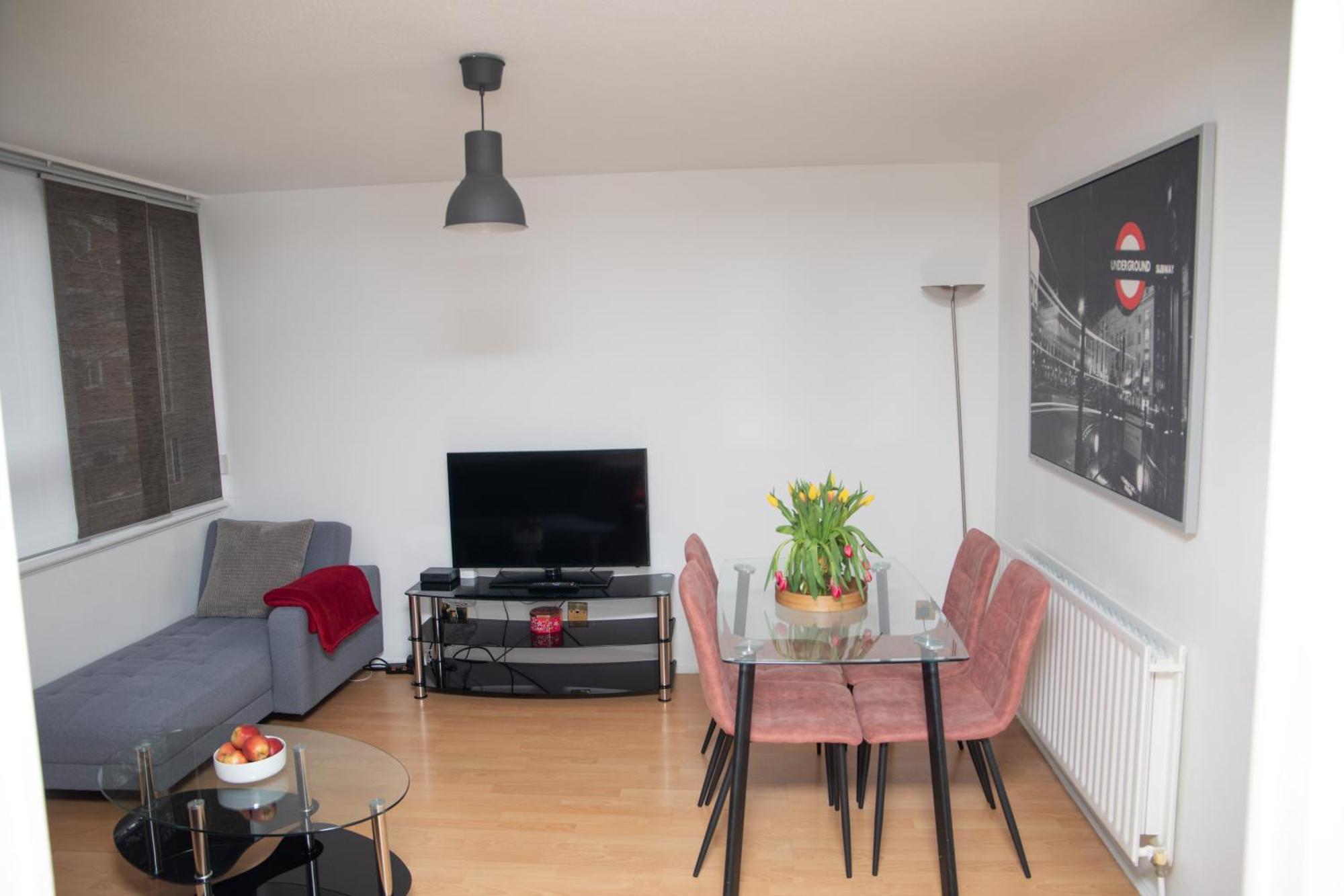Bright And Spacious One Bedroom Apparment, Free Parking London Exterior foto