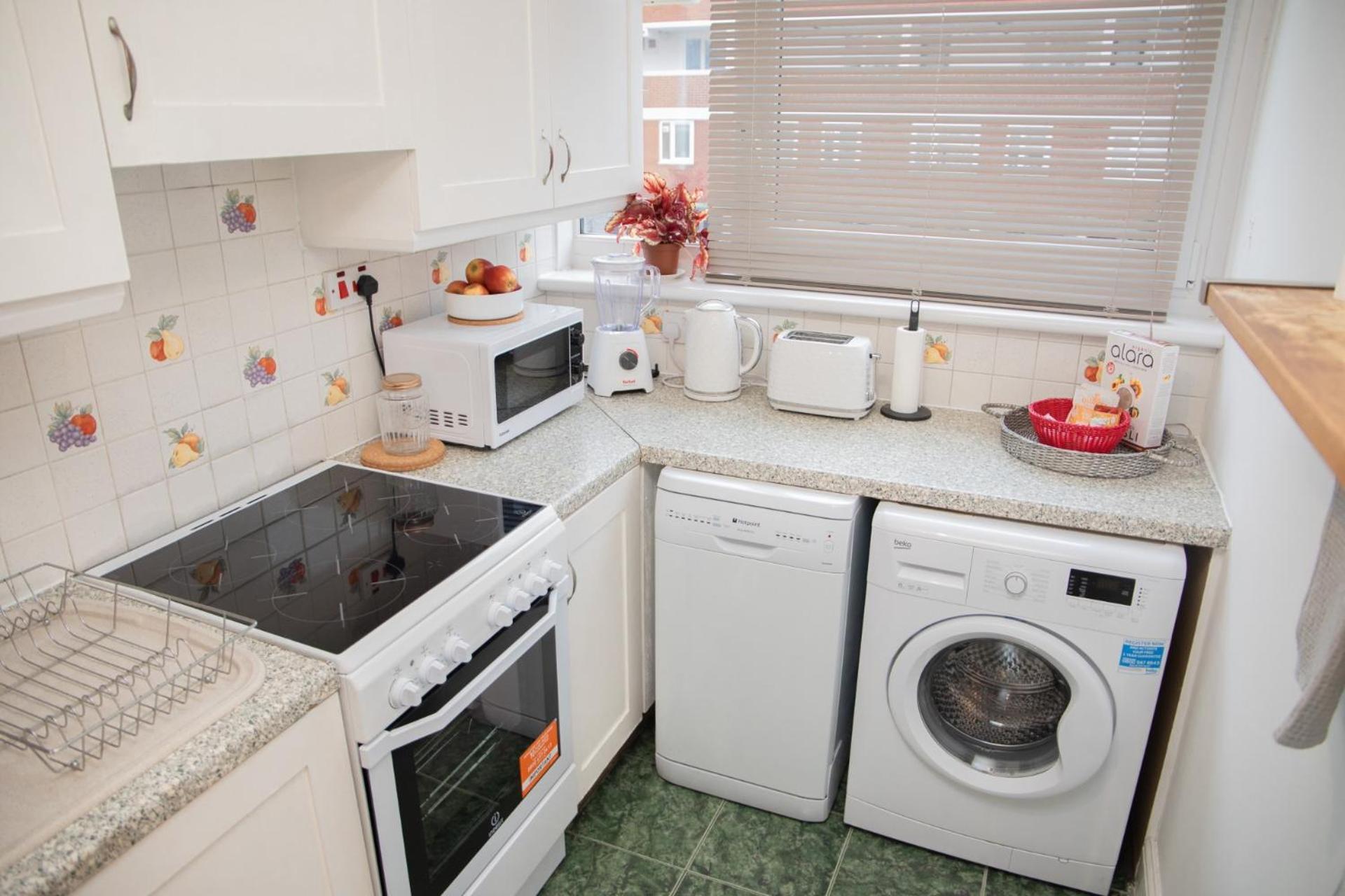 Bright And Spacious One Bedroom Apparment, Free Parking London Exterior foto